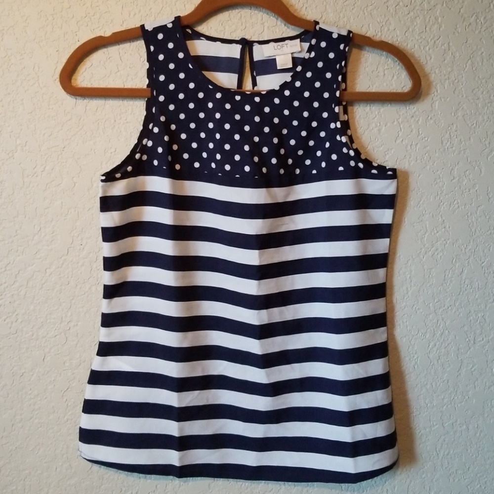 Sleeveless work blouse